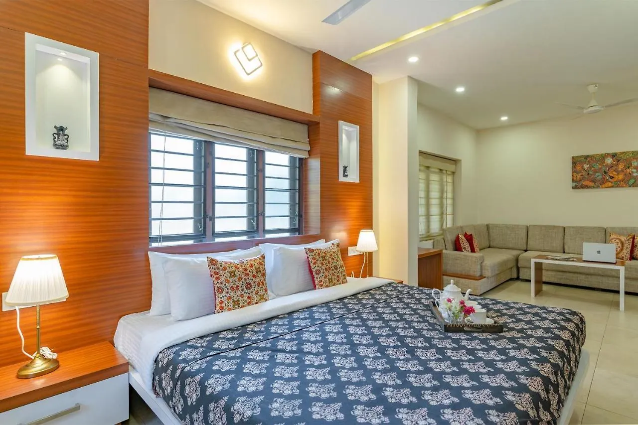 Stayvista At Anjali With Free Breakfast & Terrace Access Kozhikode Villa